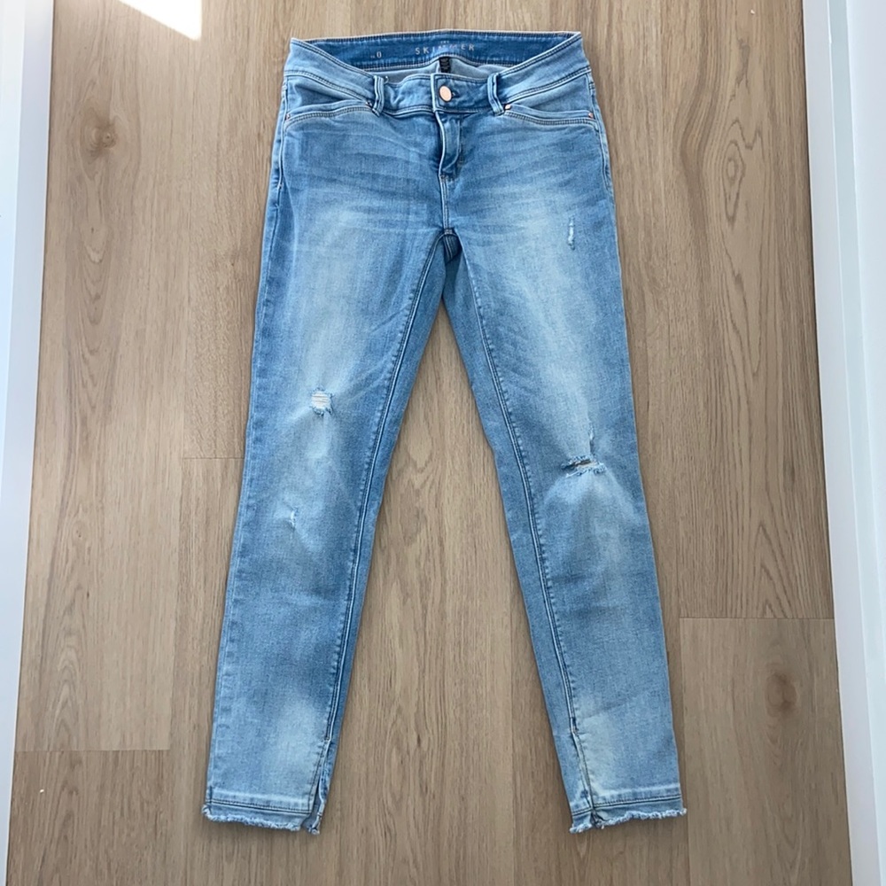 White House Black Market “The Skimmer” Jean